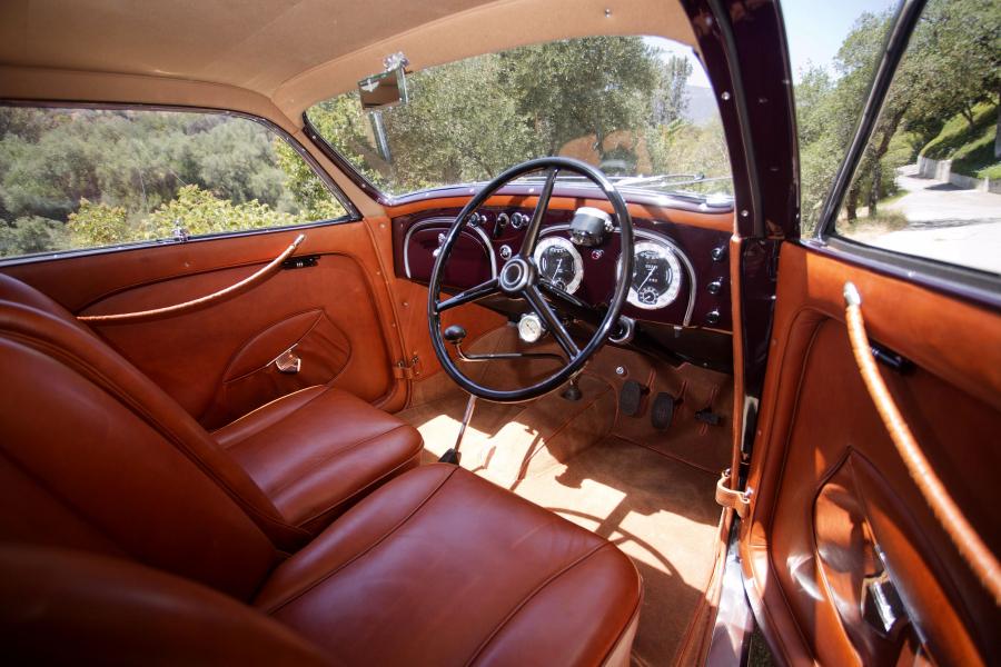 Интерьер Alfa Romeo 6C 2300B Mille Miglia 1938 года  (фото 9 из 31)